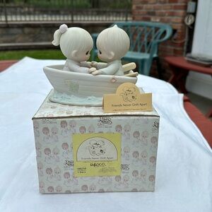 Previous Moments - 100250 - Friends Never Drift Apart